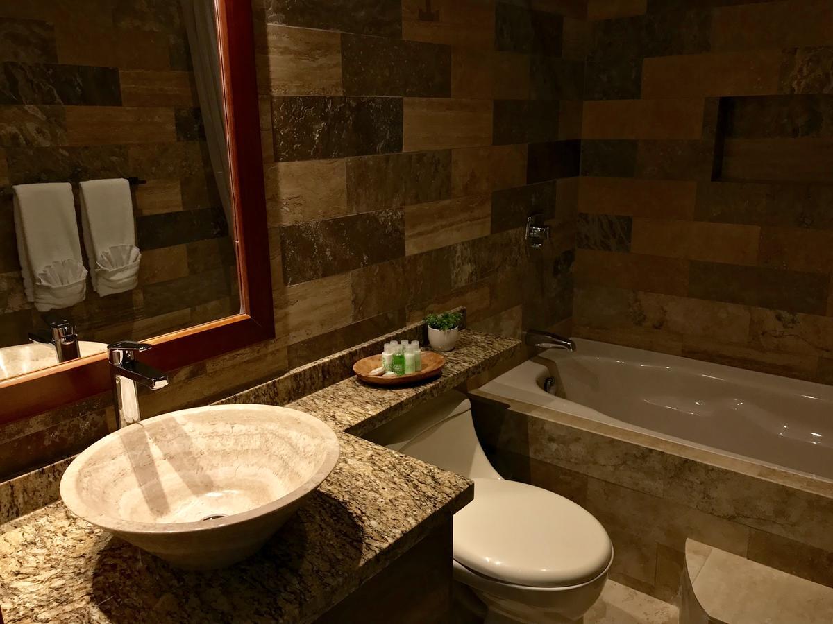 Ilalo Garden Hotel & Restaurant Quito Dış mekan fotoğraf